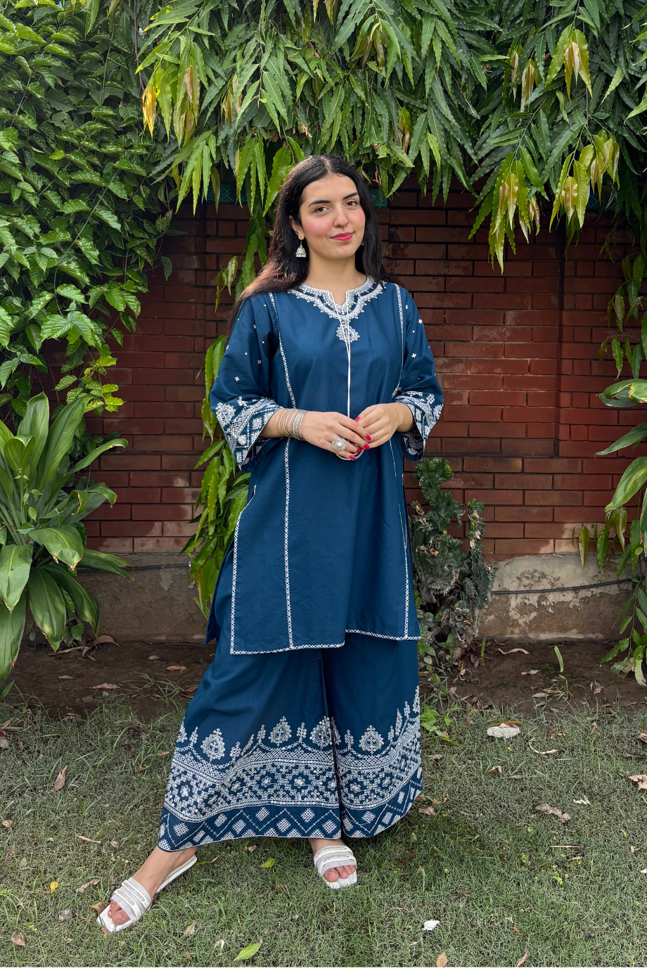 Raisa 2Pc - Embroidered Lawn Pret