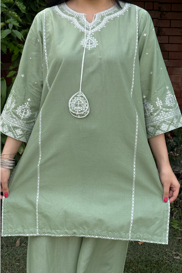 Saroor 2Pc - Embroidered Lawn Pret