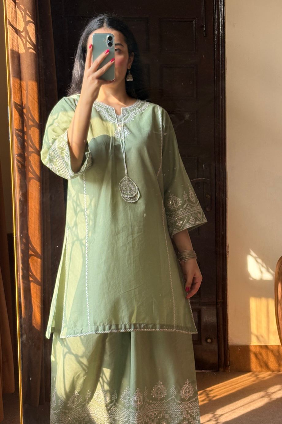 Saroor 2Pc - Embroidered Lawn Pret