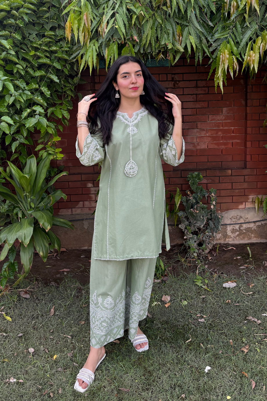 Saroor 2Pc - Embroidered Lawn Pret