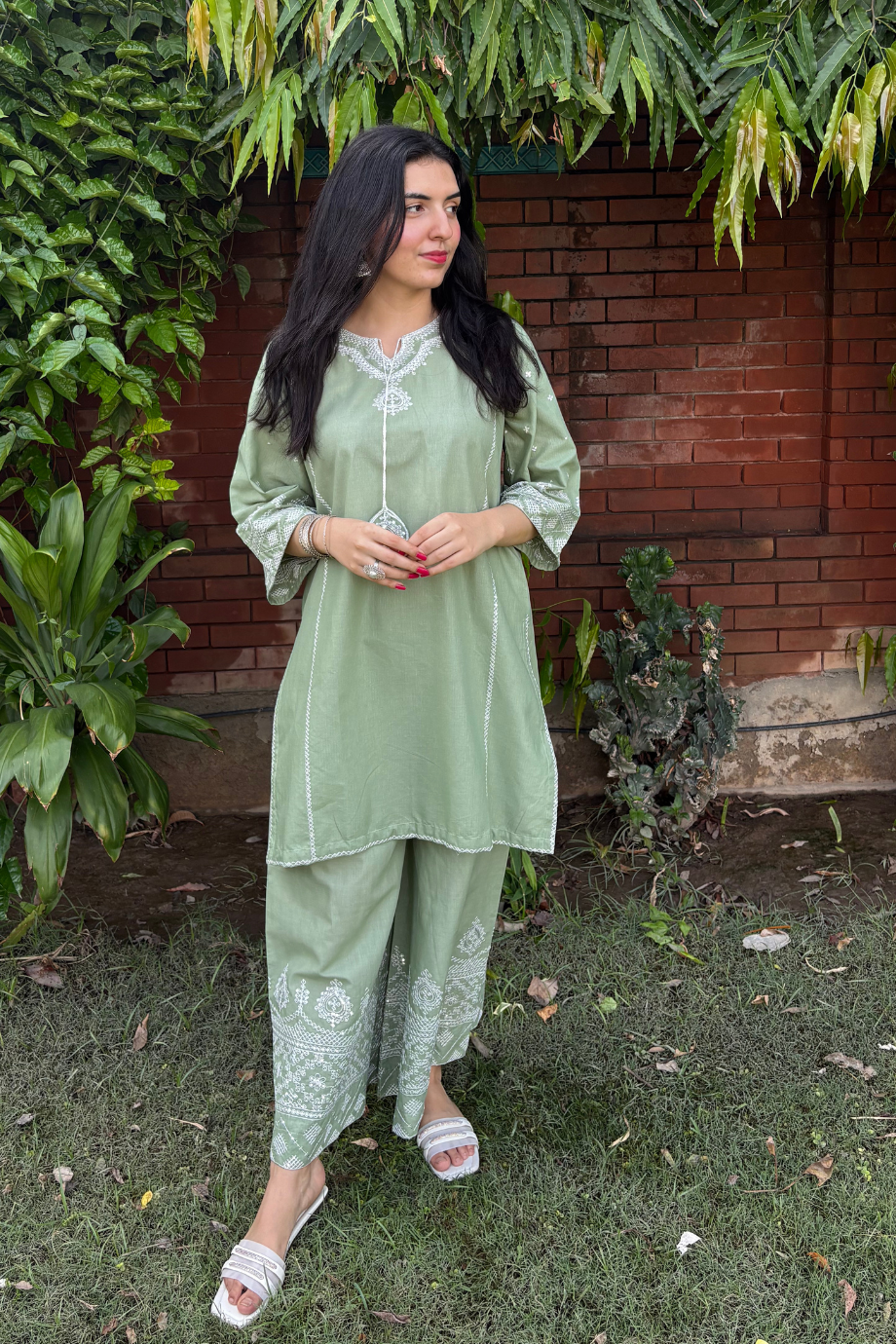 Saroor 2Pc - Embroidered Lawn Pret