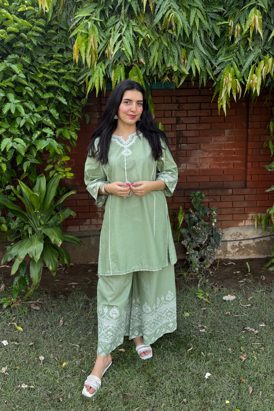 Saroor 2Pc - Embroidered Lawn Pret