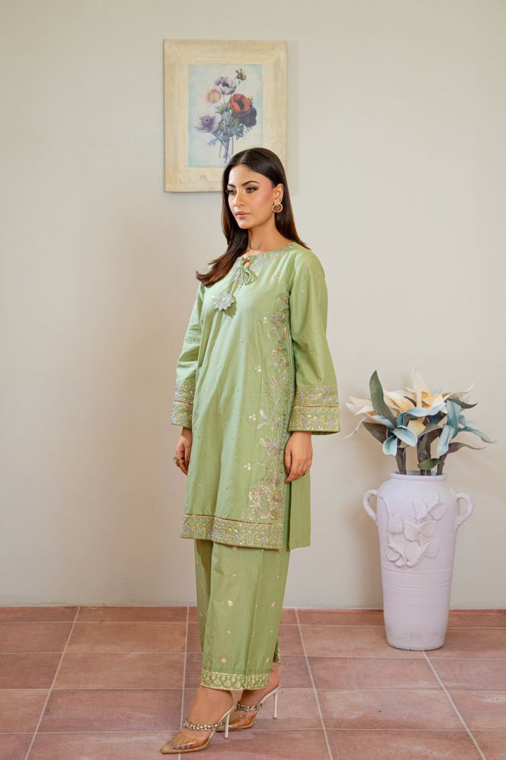Chucky 2Pc - Embroidered Lawn Pret